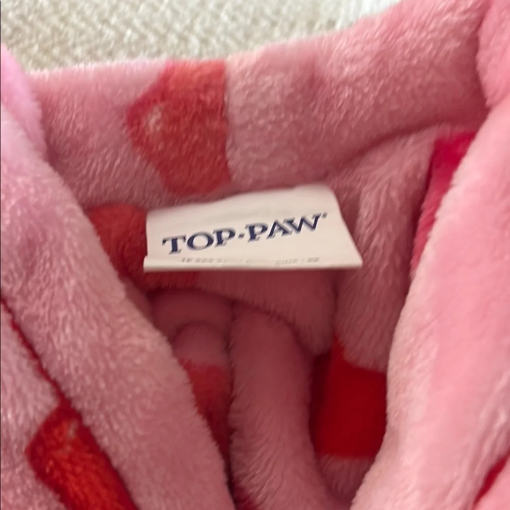 ❤️3 items for $15!❤️ Top Paw Pink Plush Robe with Heart Design